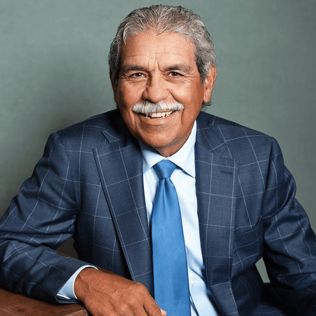 Dr. Michael Hinojosa, course presenter
